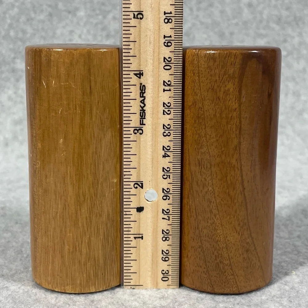 Vintage Solid Wood Salt‎ & Pepper Shakers Mid Century Modern MCM Decor Kitchen